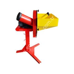 550 kg/saat kapasiteli 3 Hp yem kırma makinesi, üç ayaklı