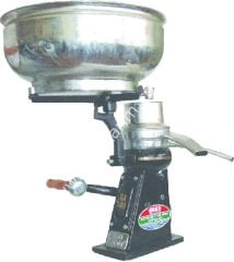 100 lt/saat kapasiteli elle çevirmeli krema makinesi