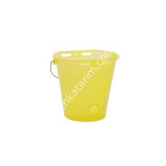 Sarı renkli 8 lt, skalalı, metal kulplu buzağı emzirme kovası, şeffaf